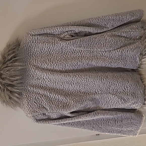 Speciale Silver gray velvet coat with faux fur collar, size UK 10, US 6 - Picture 7 of 9